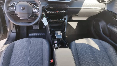 Peugeot 208 Allure HYBRID 145 eDCS6