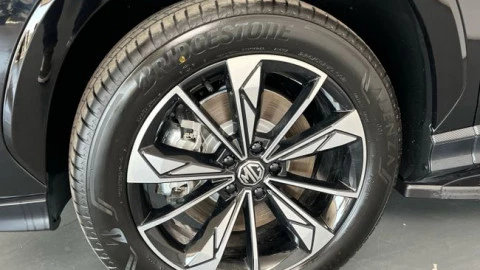 MG HS 1.5T PLUG IN HYBRID COMFORT