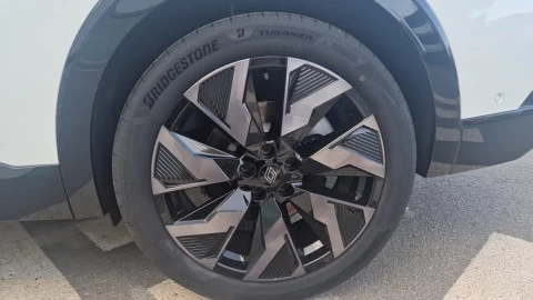 Renault Rafale Esprit Alpine full hybrid E-Tech 147kW