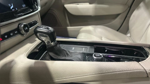 Volvo S90 2.0 D4 Momentum Auto 140 kW (190 CV)