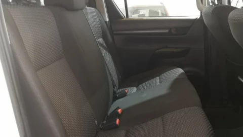 Toyota Hilux 2.4 D4D Cabina Doble GX