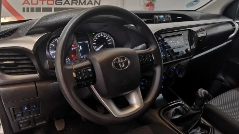 Toyota Hilux 2.4 D4D Cabina Doble GX