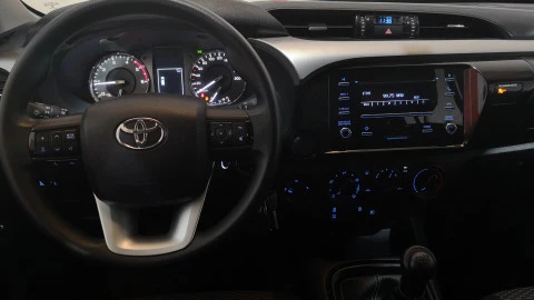 Toyota Hilux 2.4 D4D Cabina Doble GX