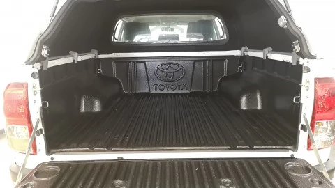 Toyota Hilux 2.4 D4D Cabina Doble GX