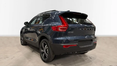 Volvo XC40 B3 G Plus Dark Auto 120 kW (163 CV)