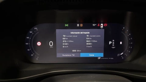 Volvo XC40 B3 G Plus Dark Auto 120 kW (163 CV)