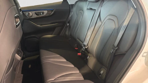 Omoda C5 2WD Premium