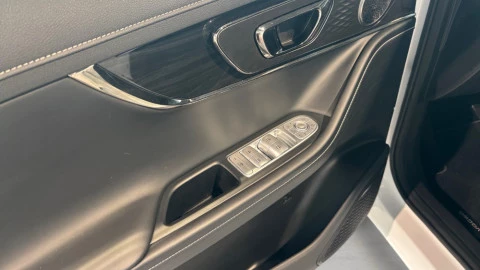 Omoda C5 2WD Premium