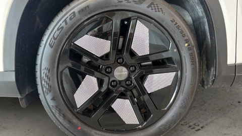 Omoda C5 2WD Premium