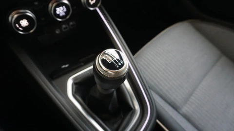 Renault Clio Techno TCe 90 (67kw)