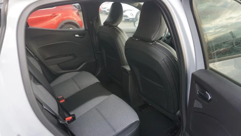 Renault Clio Techno TCe 90 (67kw)