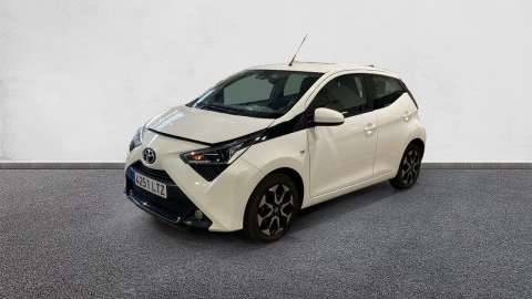 Toyota Aygo 1.0 70 x-play