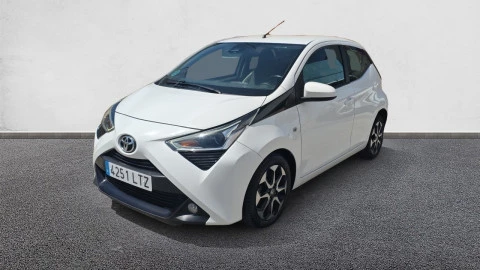 Toyota Aygo 1.0 70 x-play