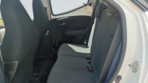 Toyota Aygo 1.0 70 x-play