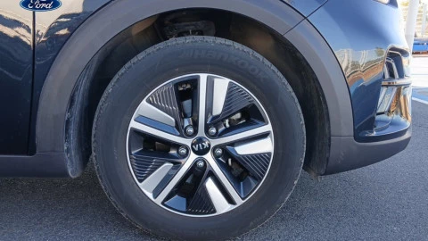 Kia Niro 1.6 GDi PHEV 104kW (141CV) Drive