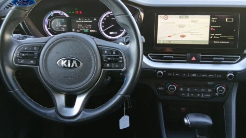 Kia Niro 1.6 GDi PHEV 104kW (141CV) Drive