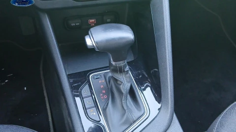 Kia Niro 1.6 GDi PHEV 104kW (141CV) Drive