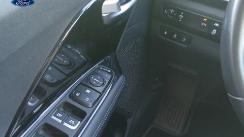 Kia Niro 1.6 GDi PHEV 104kW (141CV) Drive