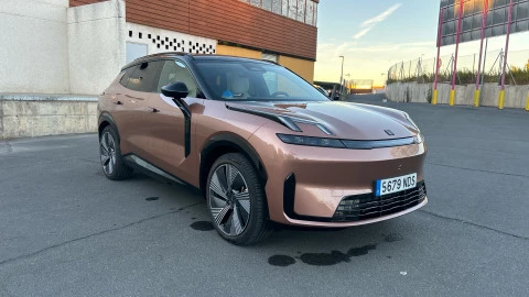 Lynk & Co 08 1.5 PHEV More 257 kW (350 CV)