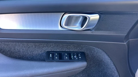 Volvo XC40 2.0 B3 G Core Auto