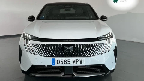 Peugeot e-3008 GT Eléctrico 157kW