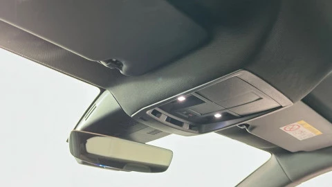Peugeot e-3008 GT Eléctrico 157kW