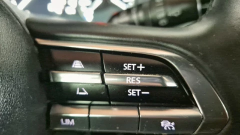 Mazda3 2.0 e-SKYACTIV-G 88KW EVOLUTION