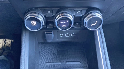 Renault Clio techno Eco-G 100cv (74kW)