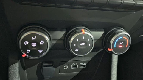 Renault Clio Evolution TCe 90 (67kw)