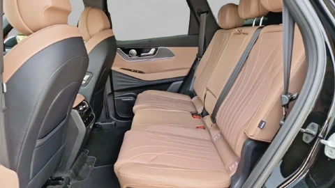 EBRO S900 PHEV 1.5 TGDI 3DHT 4X4 Luxury
