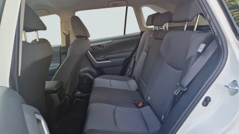 Toyota Rav4 2.5l 220H Business 4WD