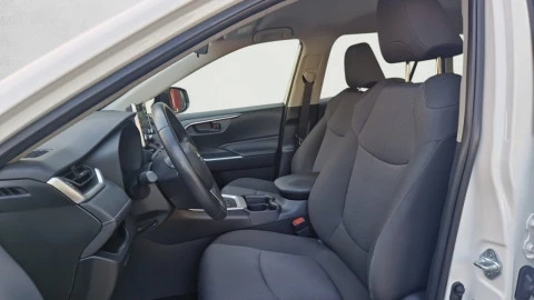 Toyota Rav4 2.5l 220H Business 4WD