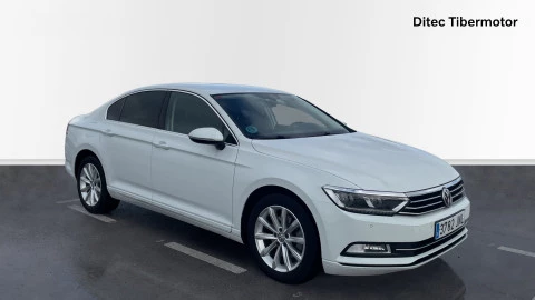 Volkswagen Passat Advance 2.0 TDI 150CV BMT DSG Volkswagen Passat Advance 2.0 TDI 150CV BMT DSG