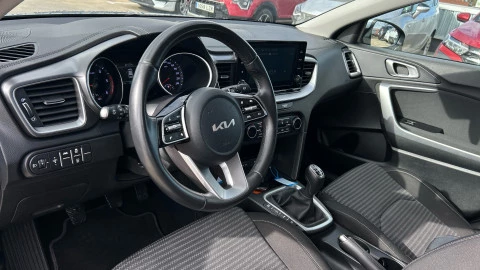 Kia Ceed 1.6 MHEV iMT 100kW (136CV) Drive