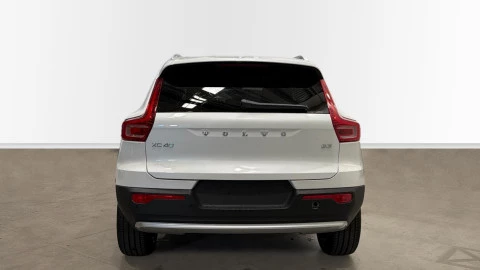 Volvo XC40 B3 G Core Auto 120 kW (163 CV)