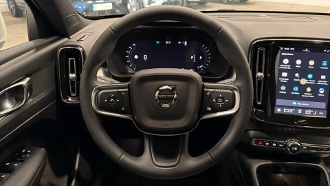 Volvo XC40 B3 G Core Auto 120 kW (163 CV)