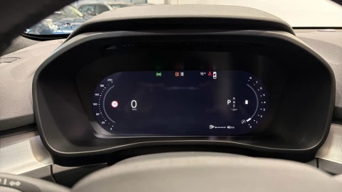 Volvo XC40 B3 G Core Auto 120 kW (163 CV)