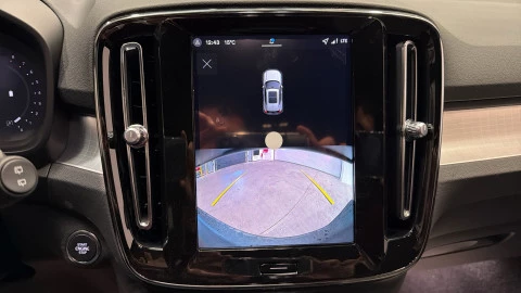 Volvo XC40 B3 G Core Auto 120 kW (163 CV)