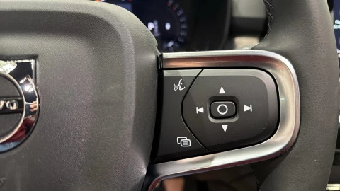 Volvo XC40 B3 G Core Auto 120 kW (163 CV)