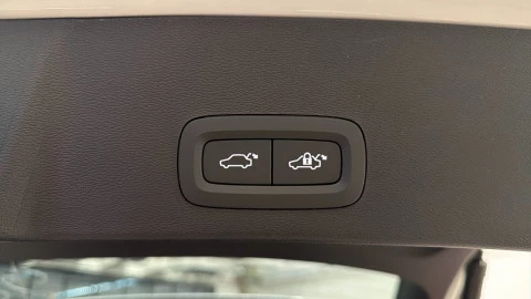 Volvo XC40 B3 G Core Auto 120 kW (163 CV)