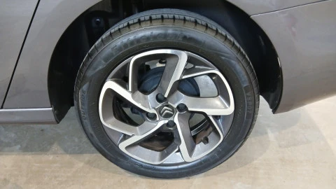 Citroën C-Elysée PureTech 60KW (82CV) Shine