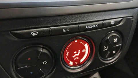 Citroën C-Elysée PureTech 60KW (82CV) Shine