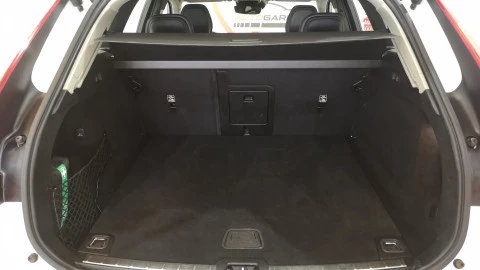 Volvo XC60 2.0 B4 D AWD Inscription Auto