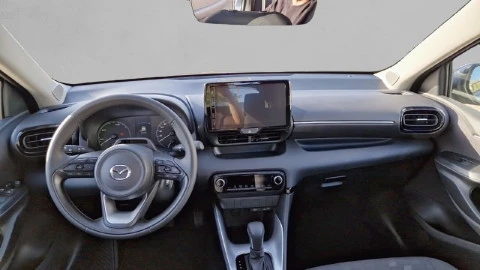Mazda2 1.5 85 kW (116 CV) CVT Centre-line