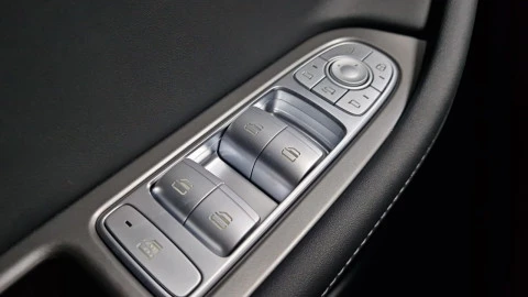 EBRO S700 1.5 TGDI HEV Luxury 165kW (224CV) 1DHT