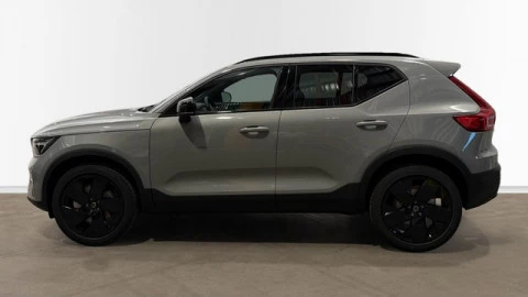 Volvo XC40 B3 G Black Edition+ Auto 120 kW (163 CV)