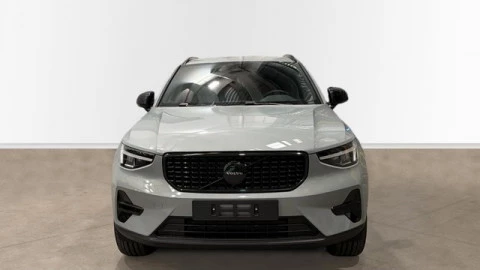 Volvo XC40 B3 G Black Edition+ Auto 120 kW (163 CV)