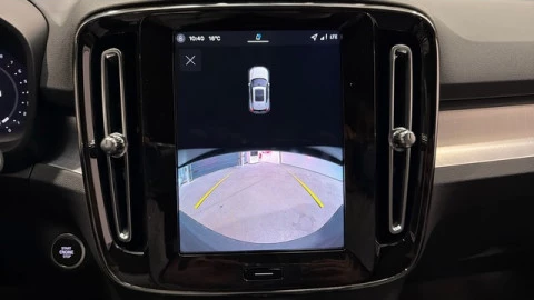 Volvo XC40 B3 G Black Edition+ Auto 120 kW (163 CV)