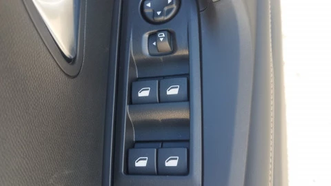 Peugeot 2008 Allure Gasolina 100 S&S 6 Vel. MAN