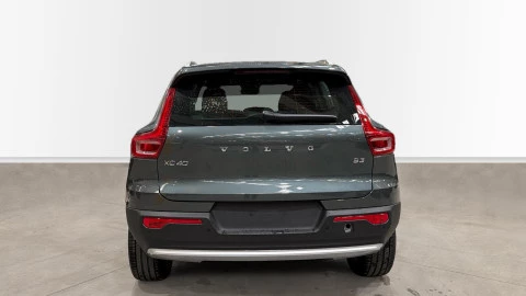 Volvo XC40 B3 G Core Auto 120 kW (163 CV)